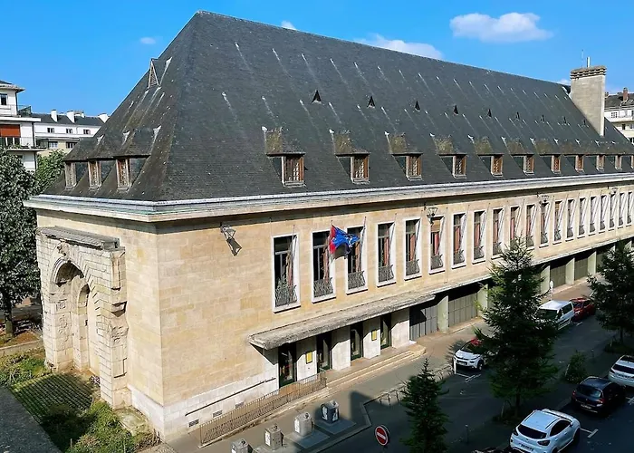 Cathedral And Seine View , Heart Of Rouen